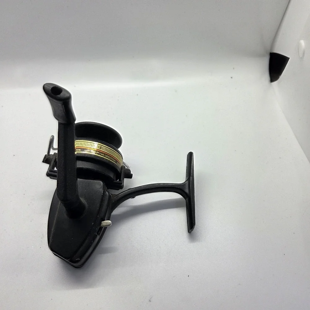 Vintage Daiwa S10 Spinning Reel - Mark of Precision - Made in Taiwan